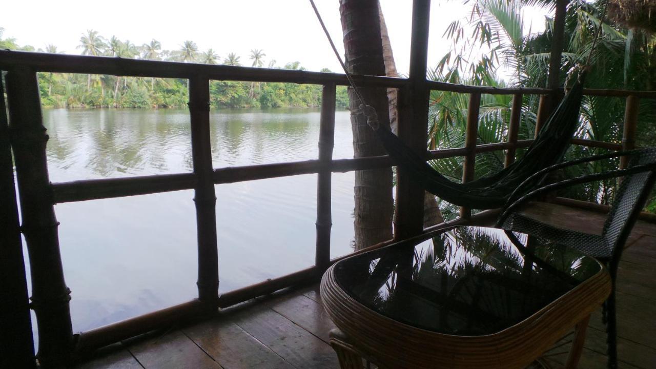 Arcadia Backpackers & Waterpark Hostel Kampot Luaran gambar